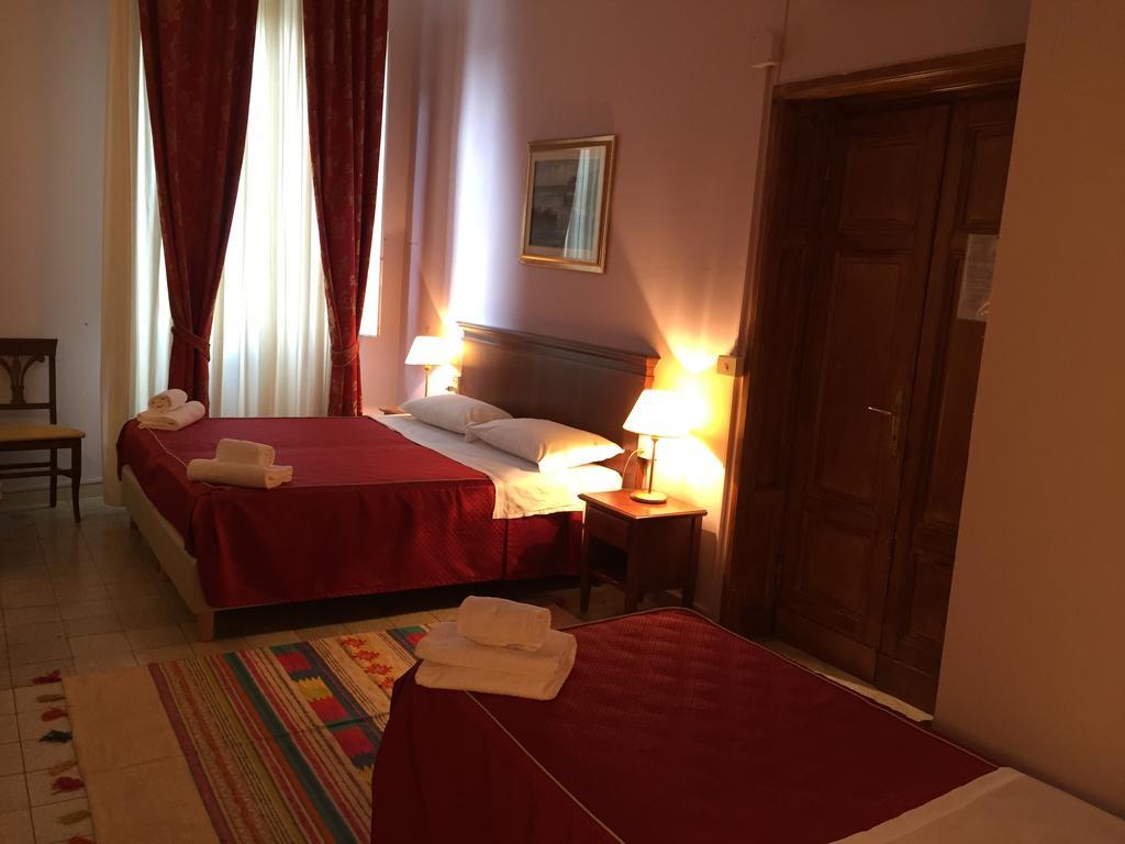 Astrid Hotel Florence Bilik gambar