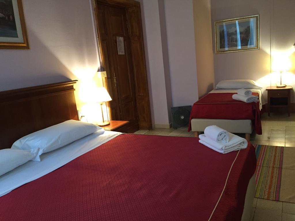 Astrid Hotel Florence Bilik gambar