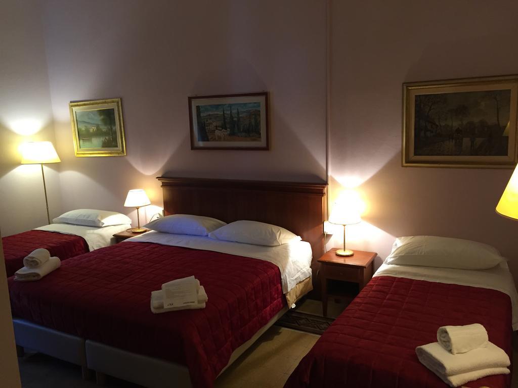 Astrid Hotel Florence Bilik gambar